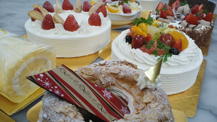 祝 卒業 合格おめでとうございます 今日は ケーキにお付けする嬉しいメッセージをたくさん書いております 碧南市場